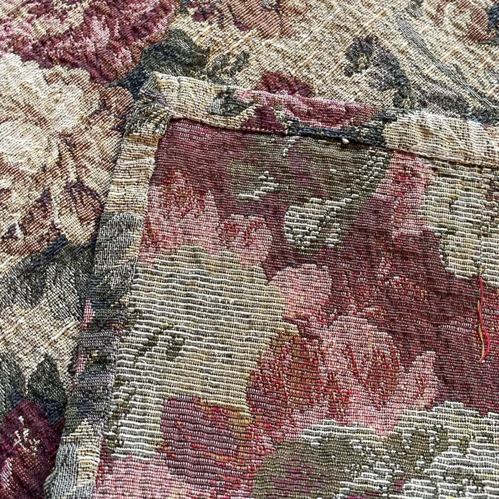 Tapestry Tablecloth Floral‎ Roses Burgundy Cream Beige Textured Square